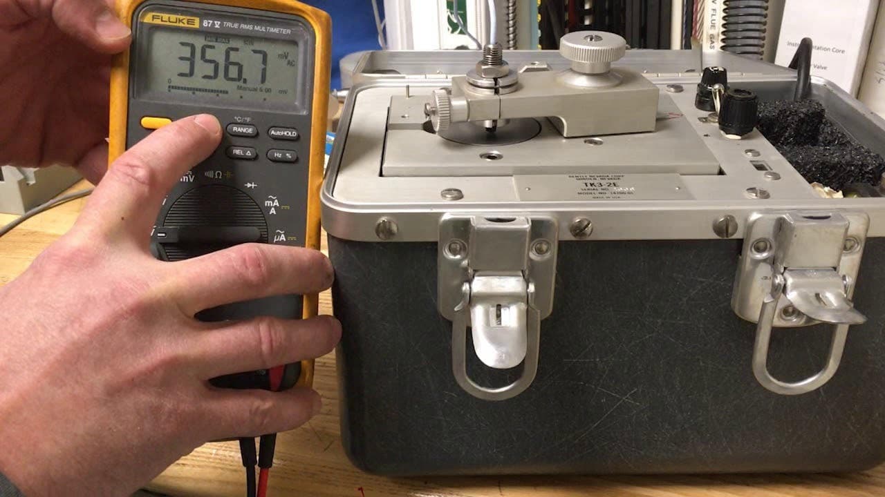 Bently Nevada TK3-2E Proximity Probe Test System - Image 3